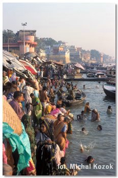 kąpiel w Gangesie, Varanasi